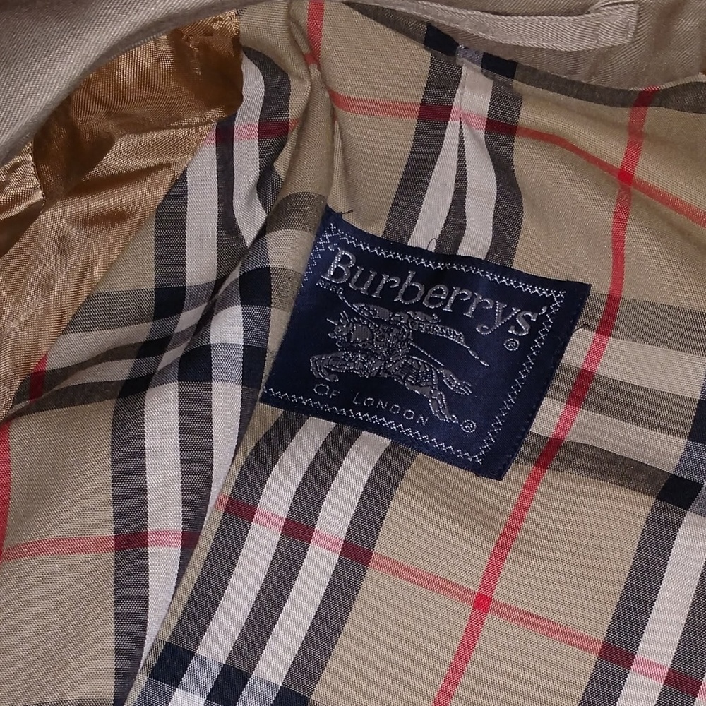 Burberry woman's  trench coat